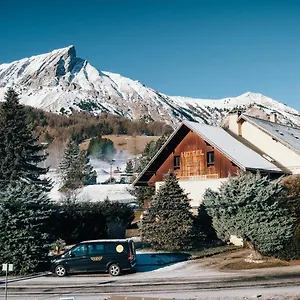 Maison L'aiguille: Mountain Retreat With Guest , Laye France